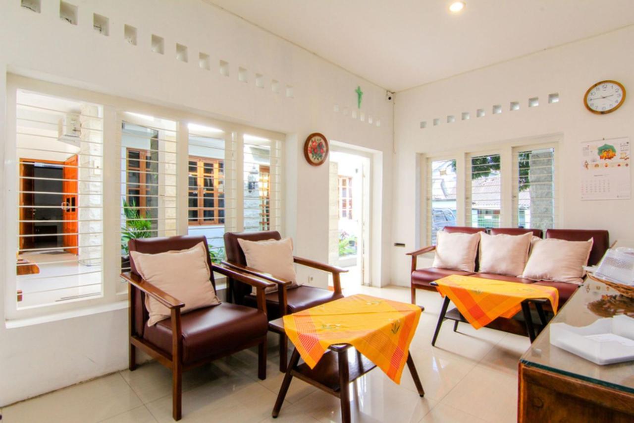 S5 Guest House Yogyakarta Dış mekan fotoğraf